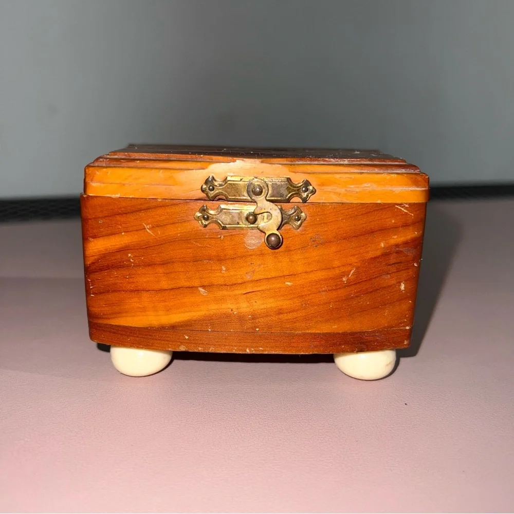 Vintage Handcrafted Jewelry Box W/ Hook Lock 